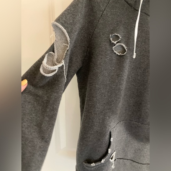 Chelsea DeBoer - Distressed Pull-Over - Hoodie - Grey - Size: Small - Picture 5 of 10